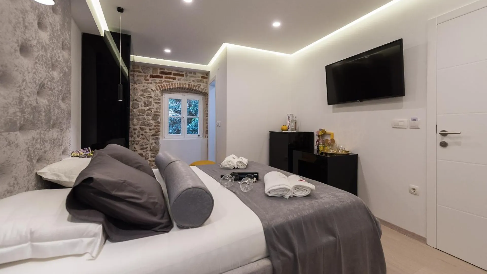 10 Heritage Rooms Zadar Croatia